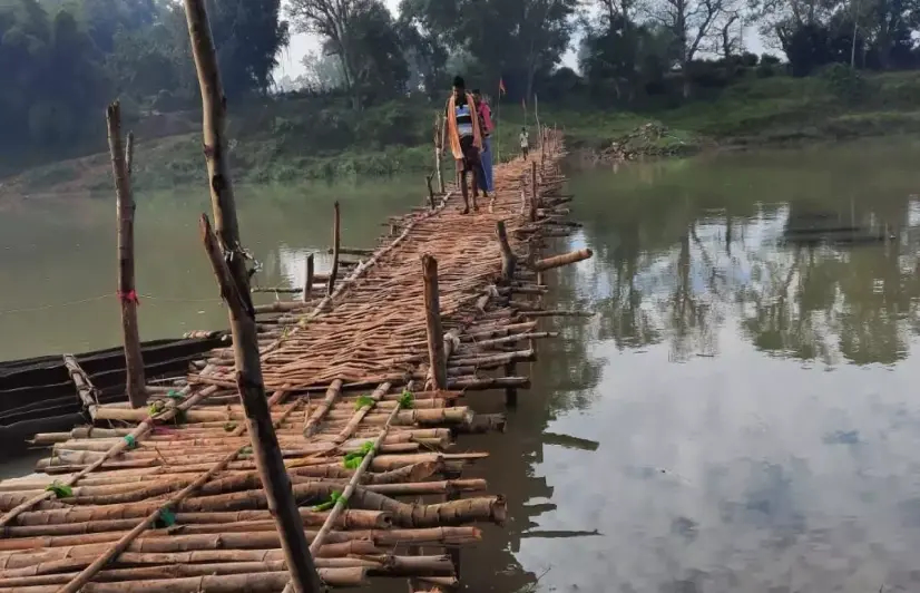 Boatman in rural Odisha builds a bamboo bridge across river by mortgaging his only piece of land